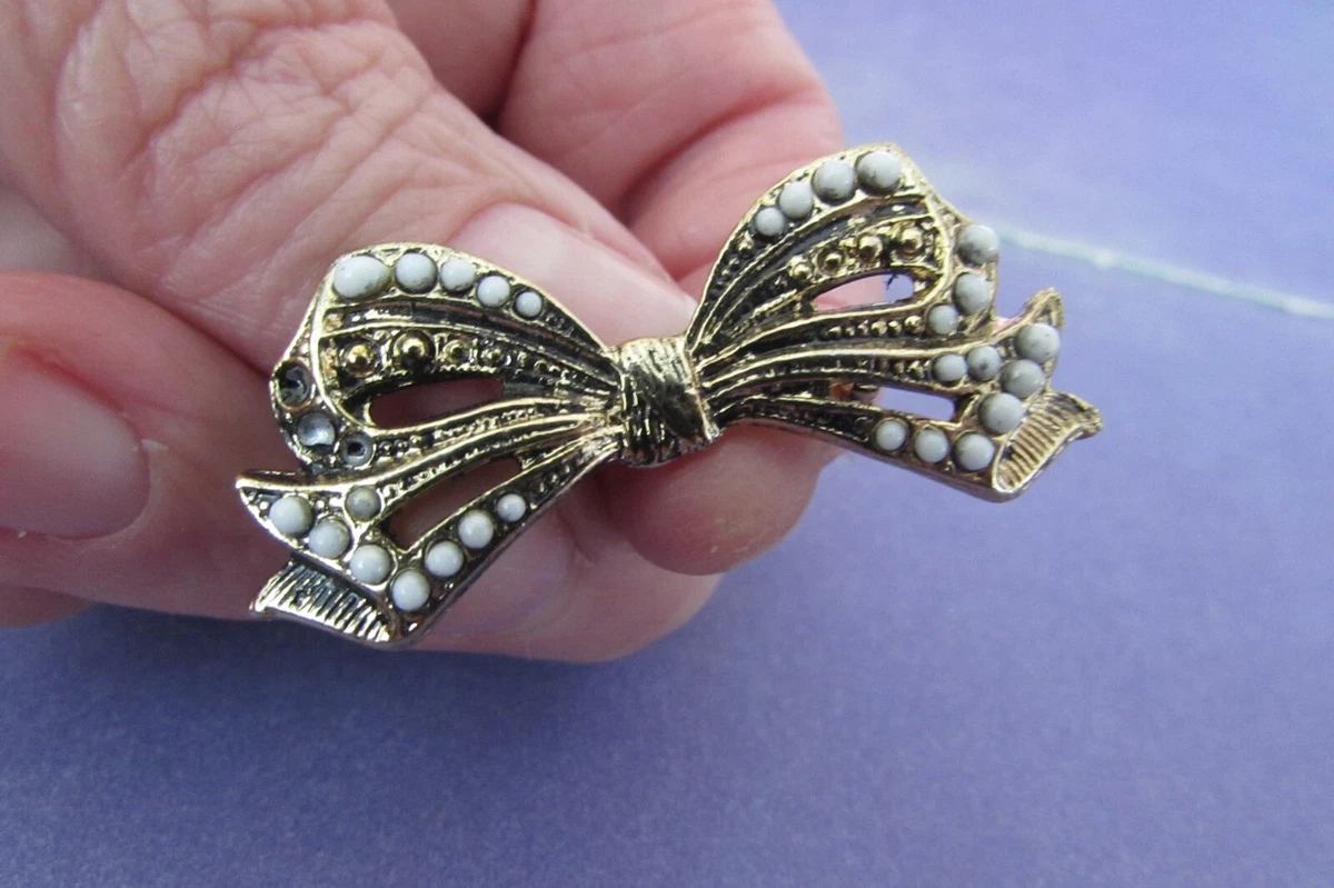 Broach sale and brooch