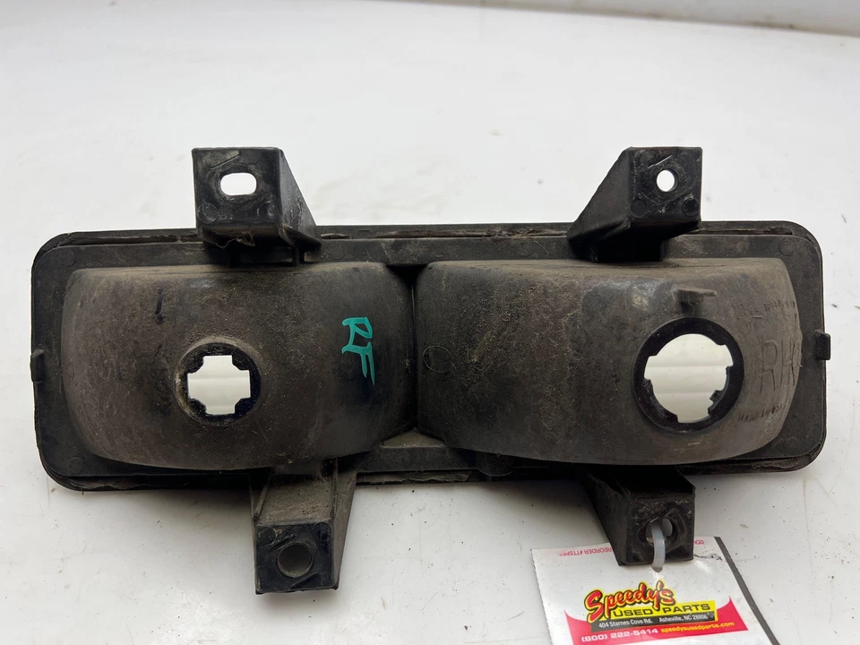 Chevy Van G10 G20 G30 1992-1995 luz de estacionamiento lado del pasajero derecho OEM 5975228 Foto 4 de 4