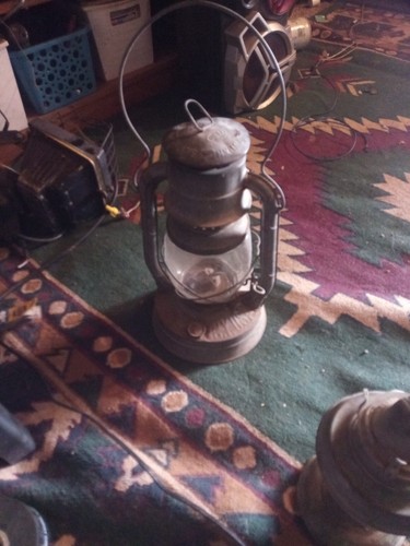 Vintage Antique DIETZ D-LITE 2 LAMP Lantern Kerosene Antique Barn OLD Decor - Picture 2 of 2