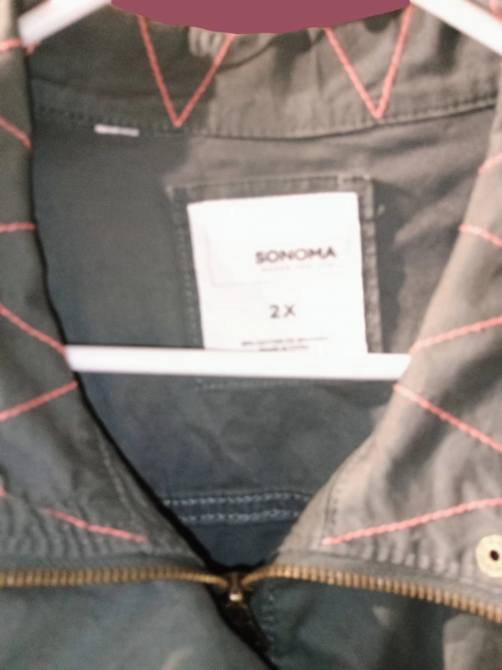 Chaqueta para mujer 2X verde oliva con mangas bordadas Sonoma Foto 3 de 4