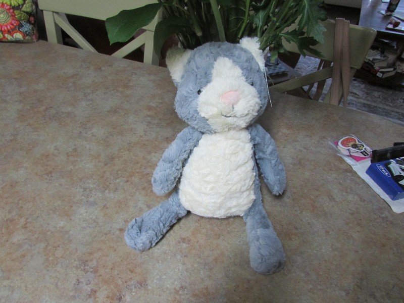 "Jellycat"   Tuffet Cat   Soft Plush Rare Extremely Hard to Find   NWT !!