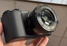 Sony ZVE10 4K Mirrorless Interchangeable Lens 24.2MP English 98 NEW