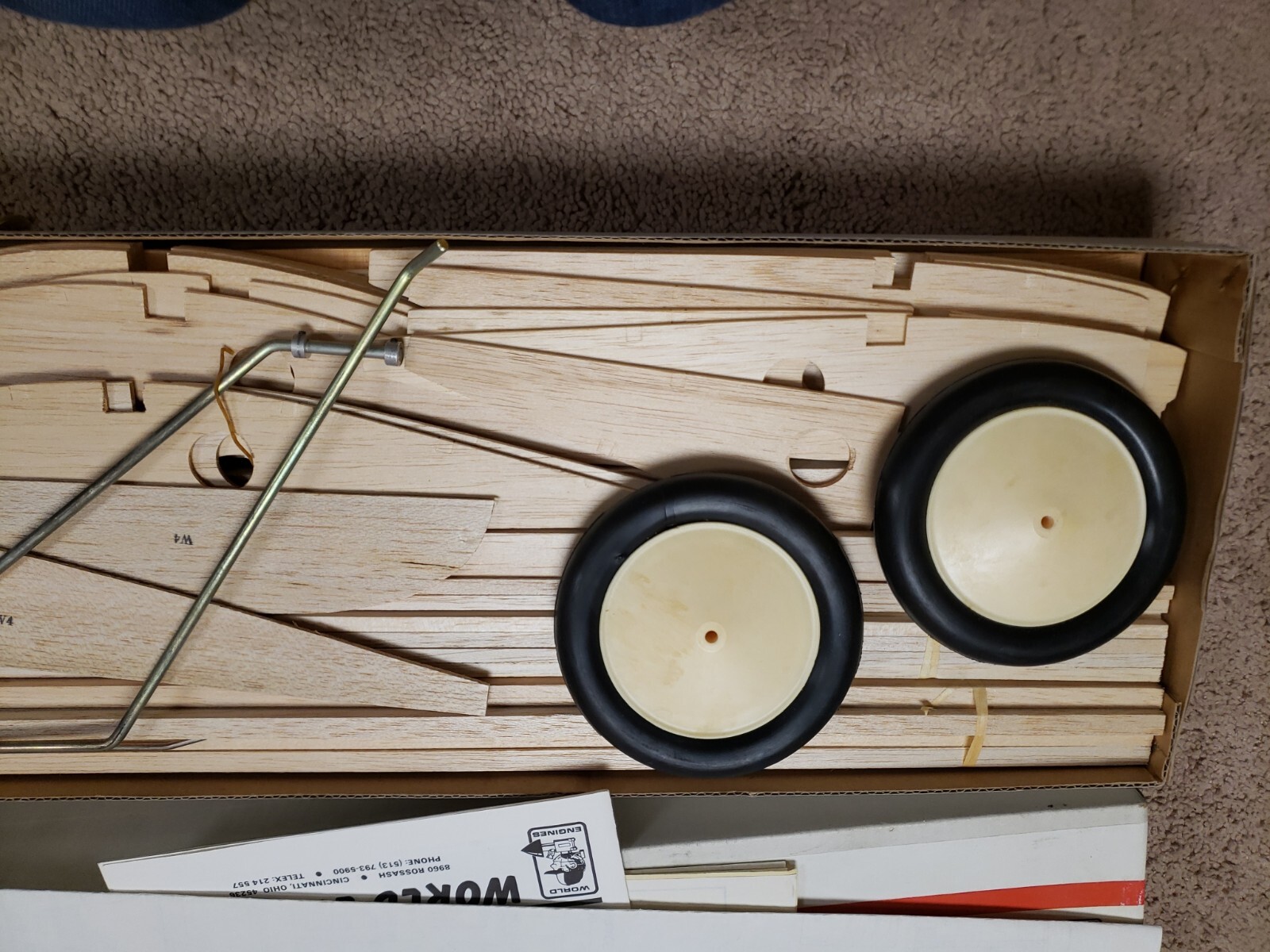 World Engines - Robinhood 80 RC Airplane - 80