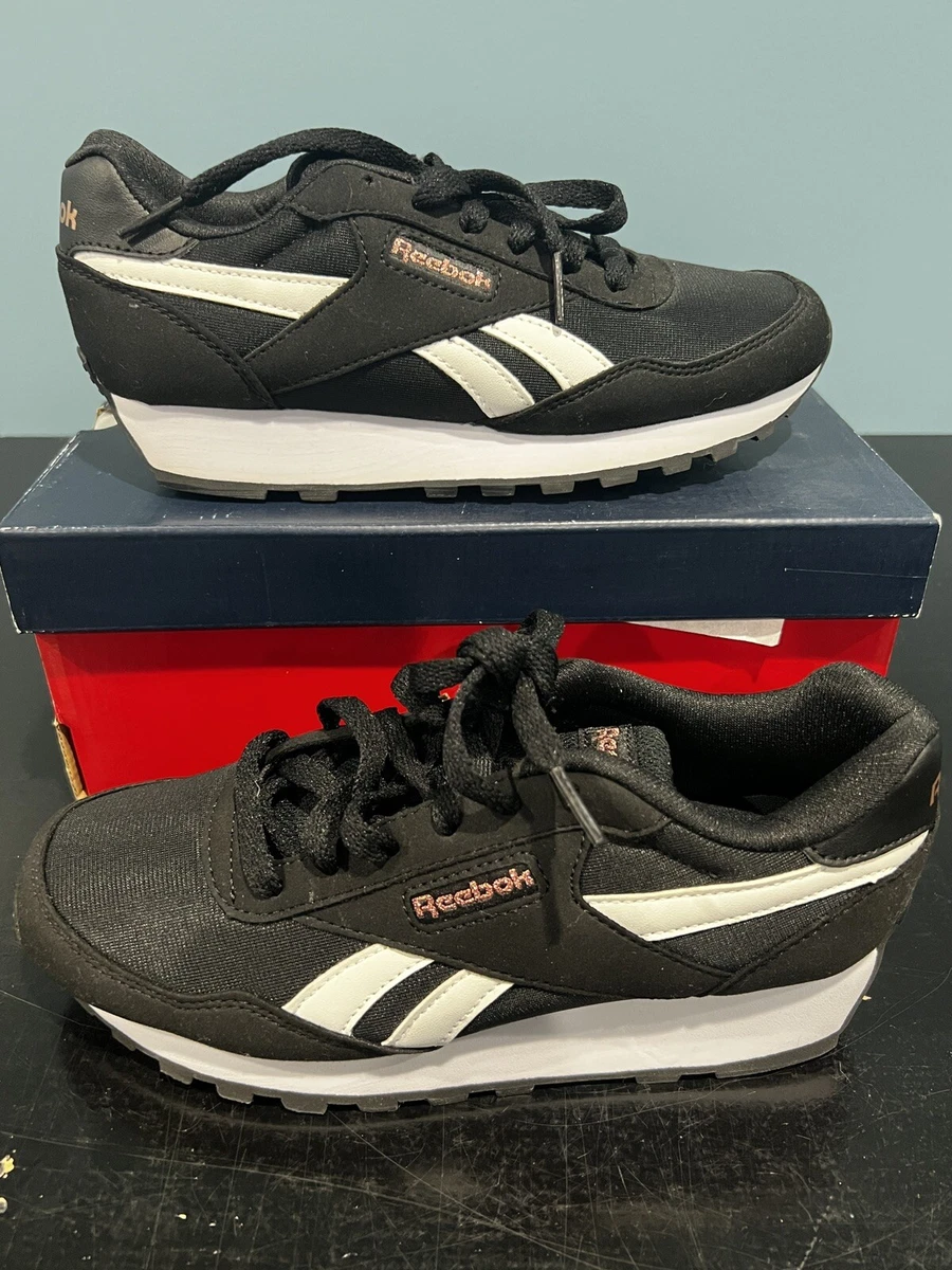 sneaker reebok rewind run