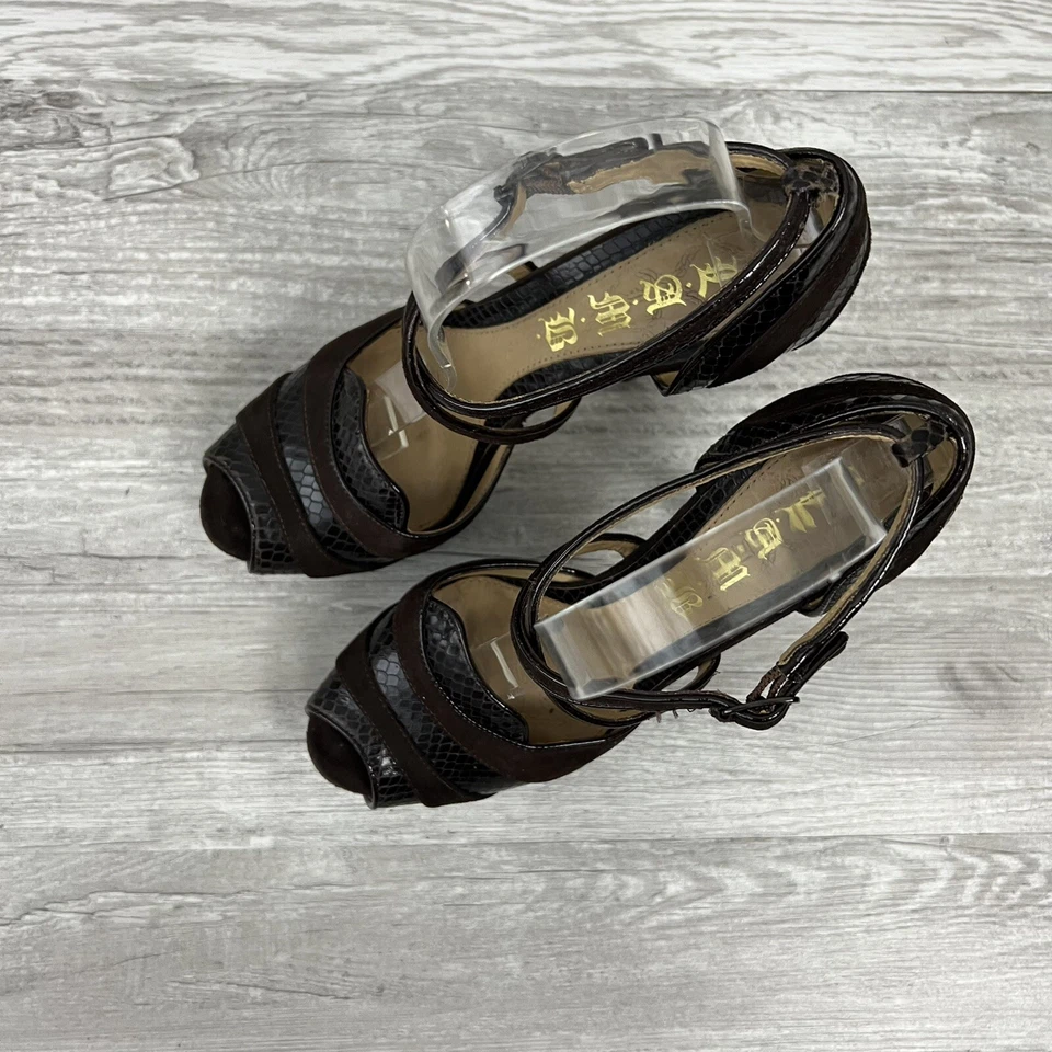 L.A.M.B. ZAPATOS DE SALÓN GWEN STEFANI MIYAGI MARRÓN SERPIENTE CUERO PLATAFORMA 6.5 ME ENCANTAN LOS ZAPATOS Foto 3 de 4