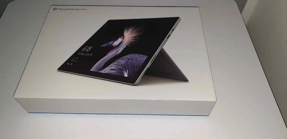 MICROSOFT 12.3" Surface Pro 5 PixelSense Tablet PC 128GB SSD 4GB Ram Intel m3-7Y - Image 2 of 4