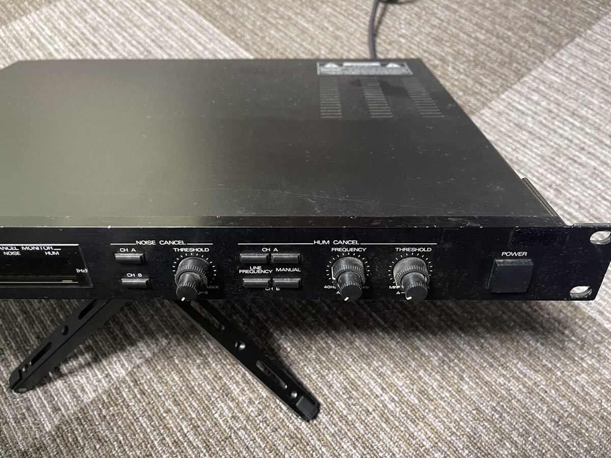 Roland SN-550 Digital Noise Eliminator Noise Suppressor In Roland SN-550 Digital Noise Eliminator Noise Suppressor In
