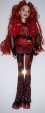  3/b53 Descendants The Rise Of RED DAUGHTER OF QUEEN OF HEARTS 11" Doll Disney