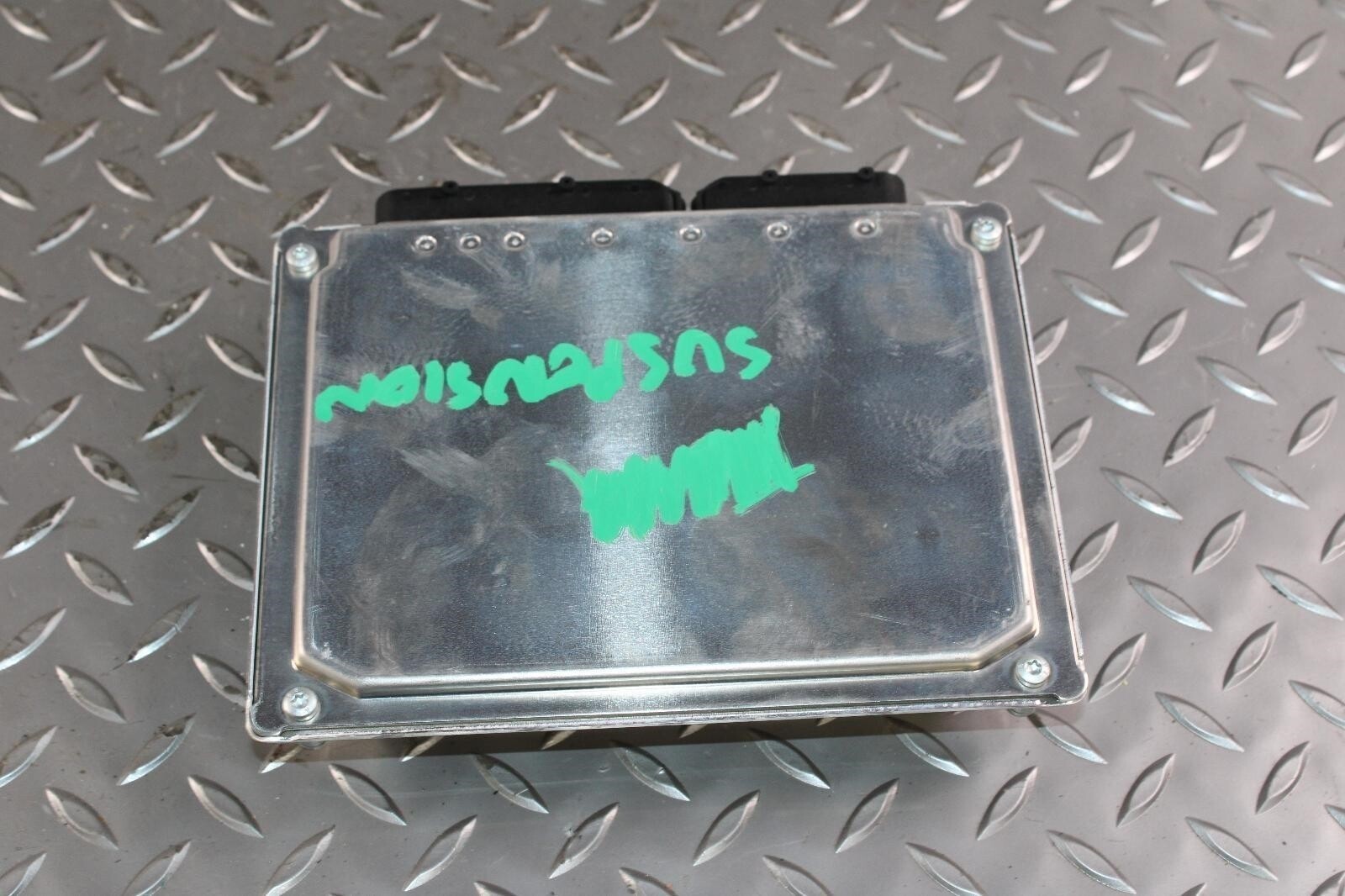 13-17 Flying Spur Electronic Air Ride Suspension Control Module Computer OEM WTY