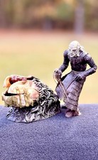 Lord of the Rings - Orc Overseer And Newborn Uruk-Hai fighter