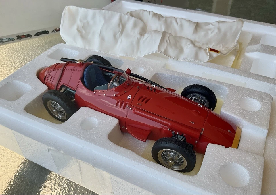 CMC GmbH Maserati 250F (1957) Modell 1:18 Scale Diecast Race Car Orig Box M-051 - Image 3 of 4