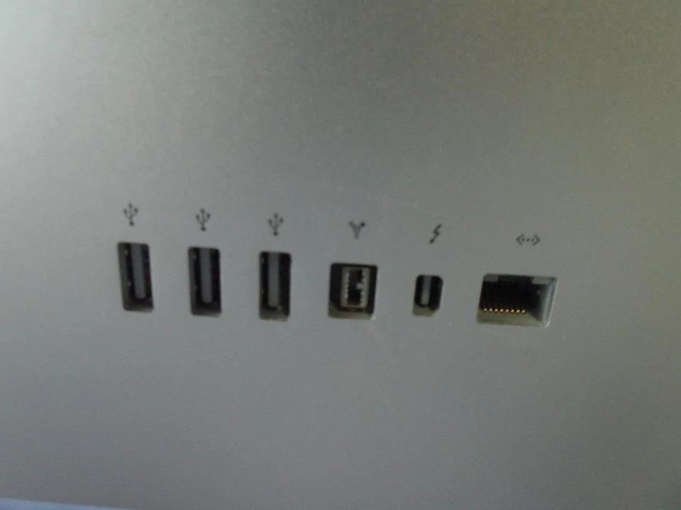 Apple A1407 Thunderbolt 27" LED Cinema Display Monitor (M59) - Image 4 of 4