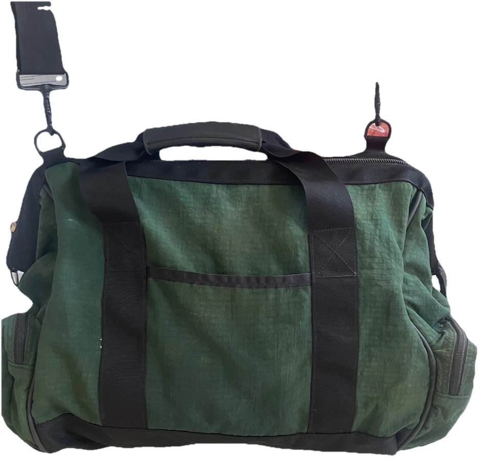 Bolsa de viagem LL Bean Traveler grande verde bolsos externos com zíper lona - Imagem 2 de 4