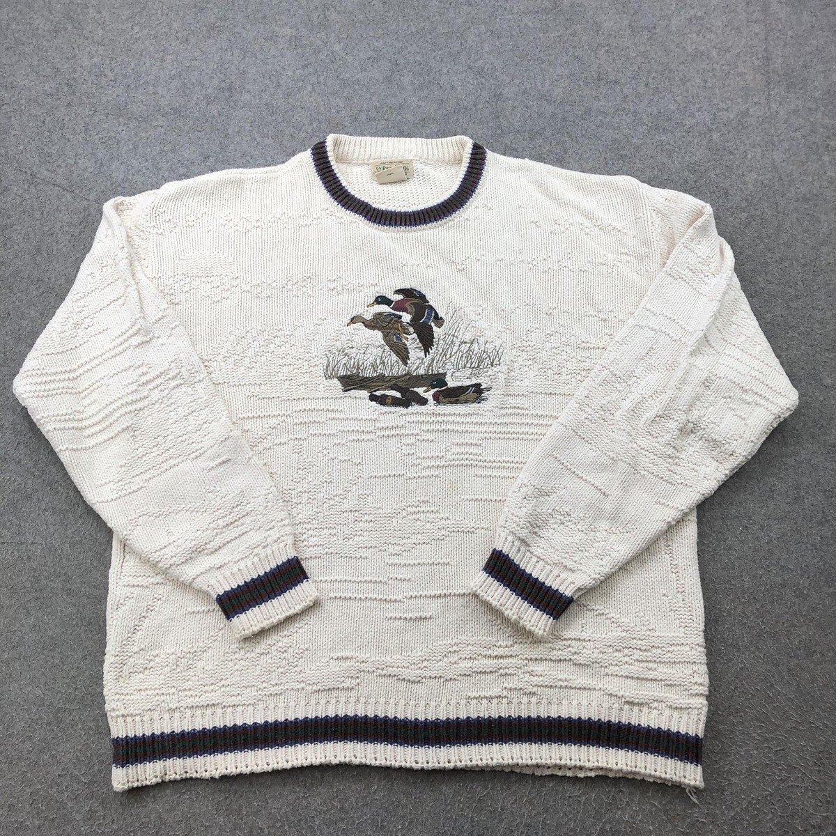 Vintage St Johns Bay Sweater Mens XL Ducks Embroidered Nature
