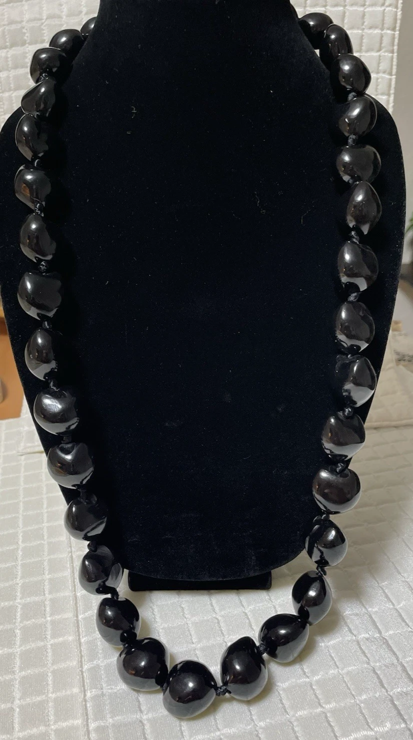 VETEMENTS Fashion Statement Acrilico Grande Nero Perline Nastro Hawaii Vibe Divertente Versatile