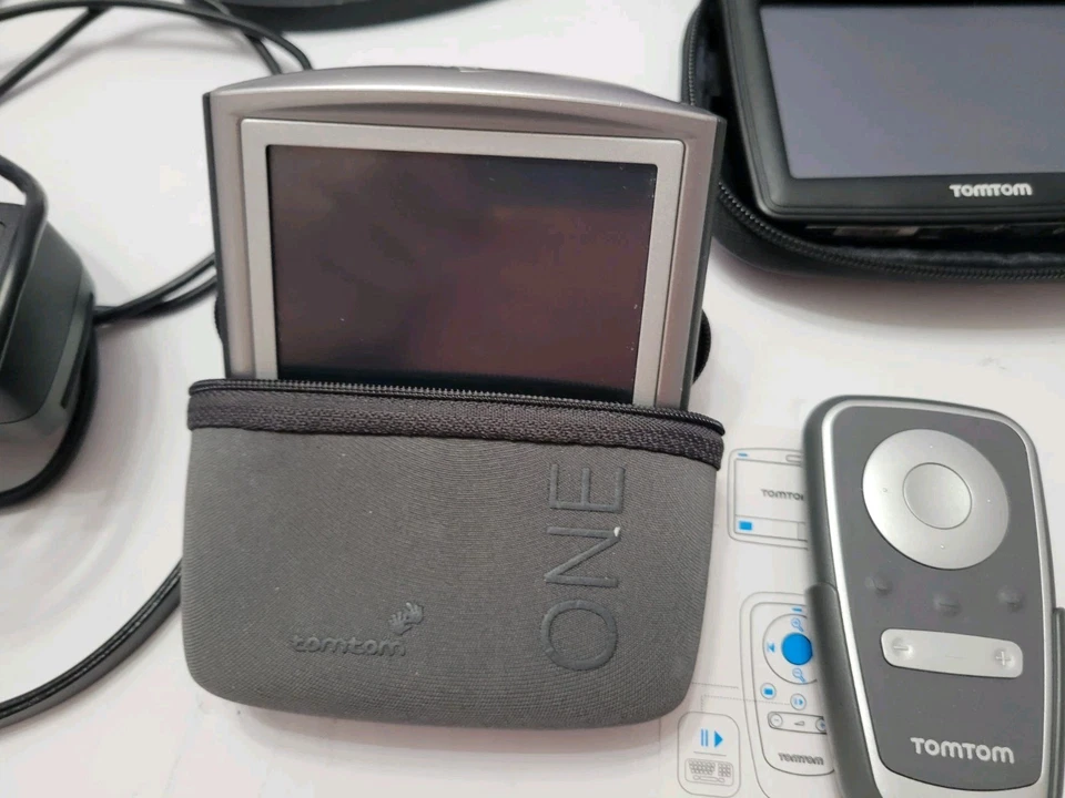 TomTom One And TomTom Go Bundle. - Image 4 of 4