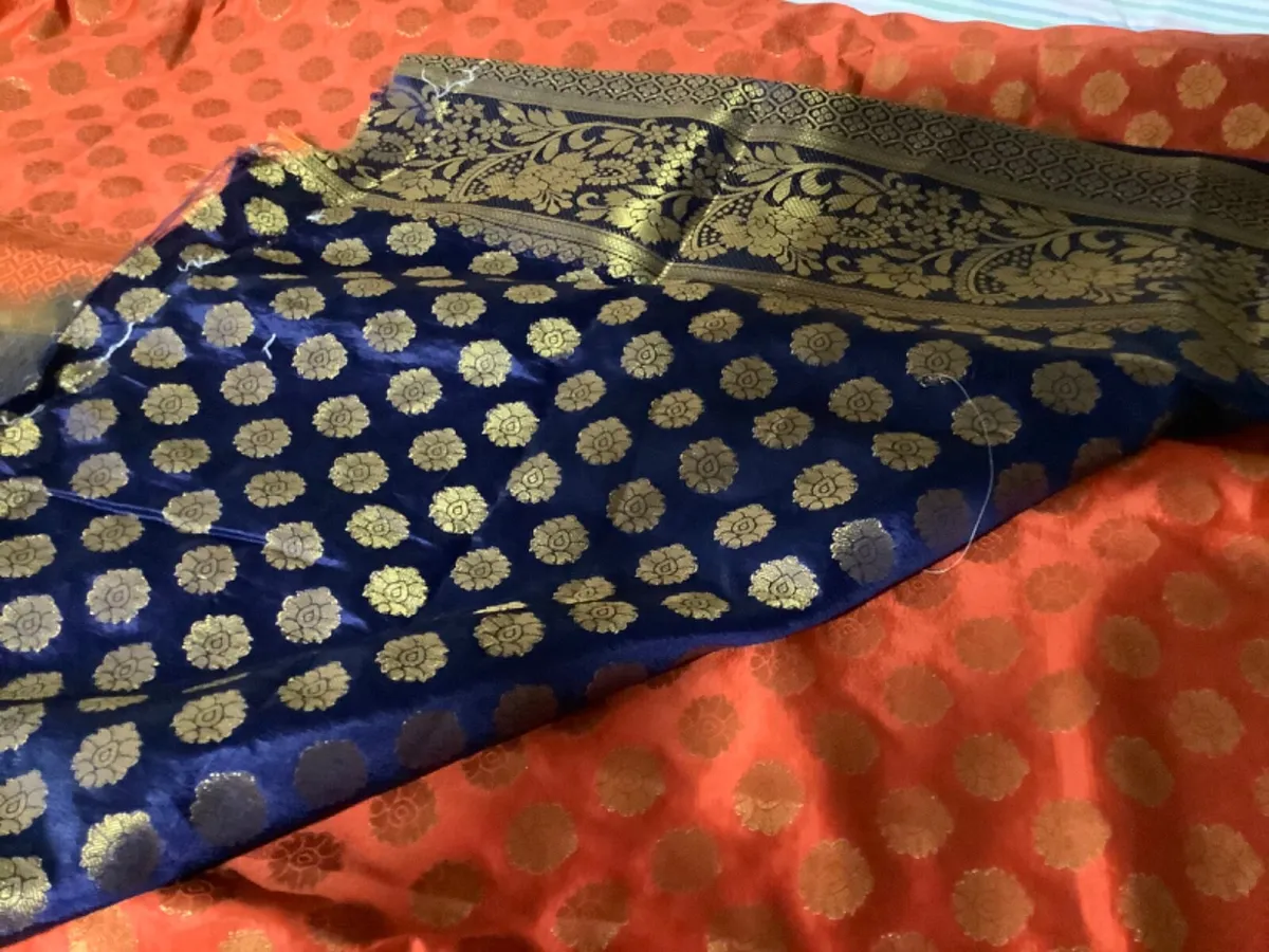 Onion Pink Golden & Silver Banarasi Zari Woven Pure Khaddi Georgette Saree  - Albis Online