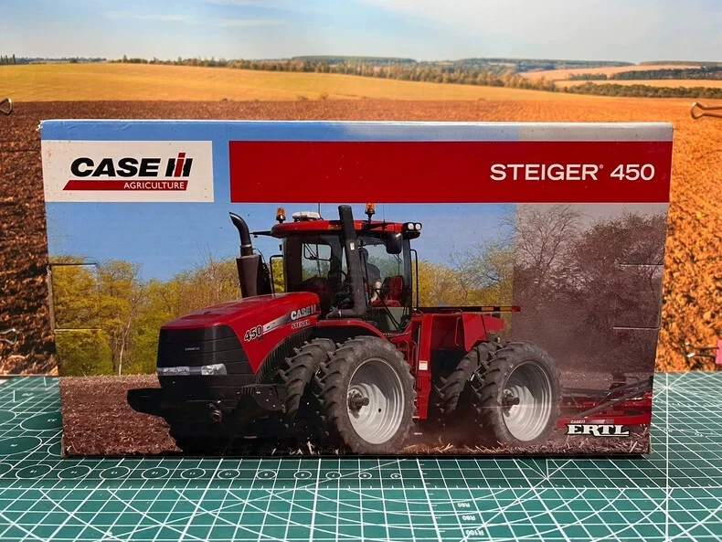 Ertl Case IH International Harvester Red Steiger 450 Tractor 1:32 Prestige - Image 4 of 4
