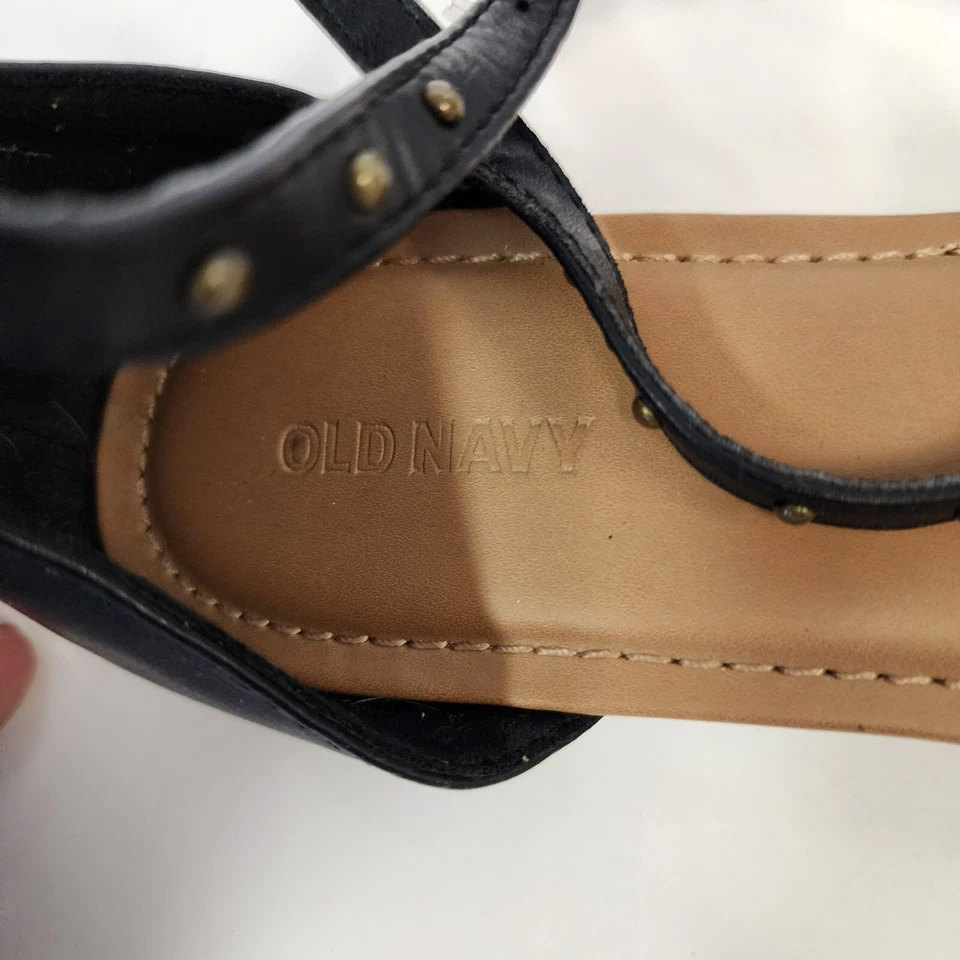 Old Navy Strappy Gladiator Sandals 8 Black Jack Tan Flats Sand Studded - Image 3 of 4