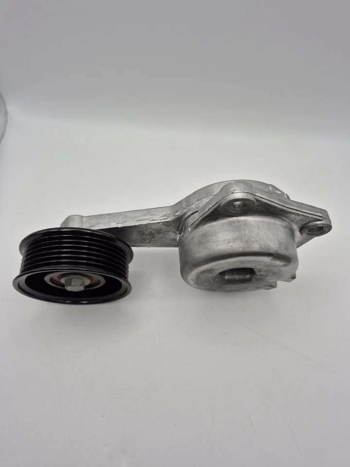 Tensor de correa automático Gates 38329 DriveAlign - 6 ranuras Micro-V - Ford / Blue Bird Foto 2 de 4