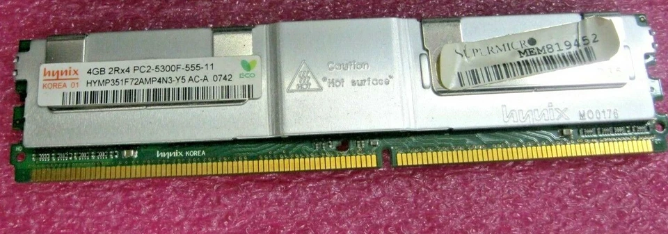 Lot 6 of Hynix HYMP351F72AMP4N3-Y5 4Gb 2Rx4 667MHz PC2-5300F ECC Memory  - Image 2 of 3