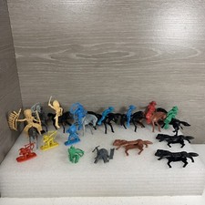 Vintage Lot of 24 Cowboys and Indians w/ Horses In Different Poses 2  