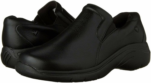 closed toe nursing shoes