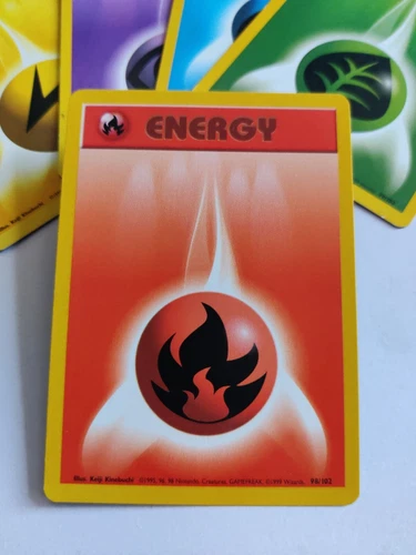 SHADOWLESS MINTY Fire Energy 98/102 Regular 1st Edition NM Pokemon WOTC