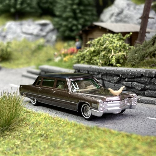 Limousine Américaine "Cow Horns" Texas - BUSCH 42963 - HO 1/87 | Condition: Neuf