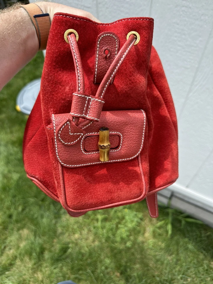 Mochila de bambu vintage Gucci camurça vermelha - Imagem 3 de 4