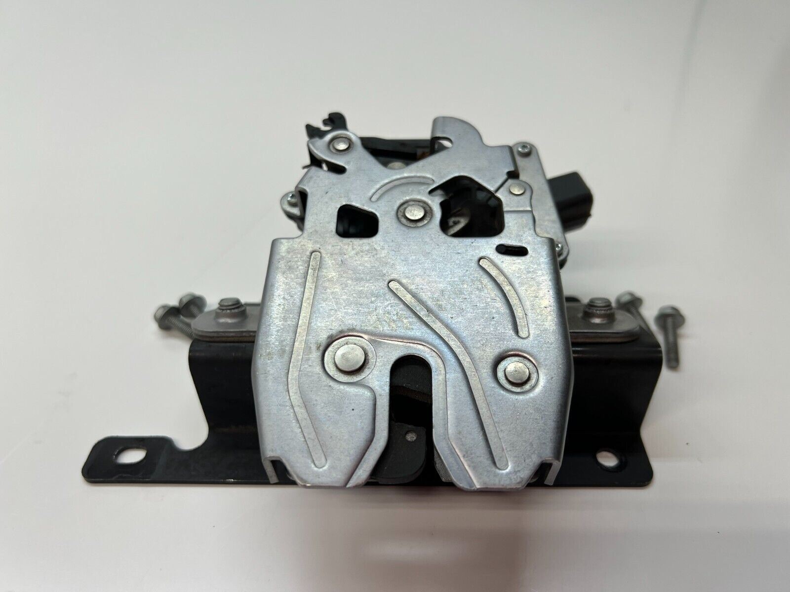 MCLAREN 650S 650 FRONT HOOD TRUNK LOCK BONNET LATCH ASSEMBLY OEM 