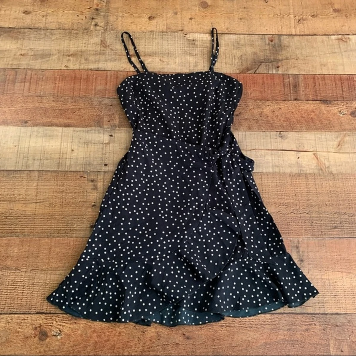 Princess polly polka dot dress top