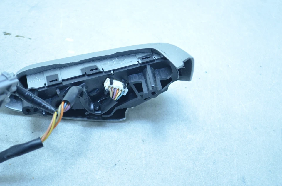 Interruptor de control de crucero radio audio volante nissan sentra 13-17 OEM Foto 4 de 4
