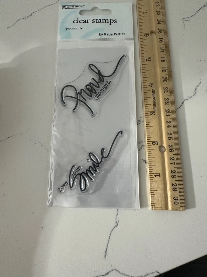 Estampillas transparentes de hojas de otoño de Katie Pertiet ~ Momentos orgullosos ama tu sonrisa 2 piezas Foto 2 de 4