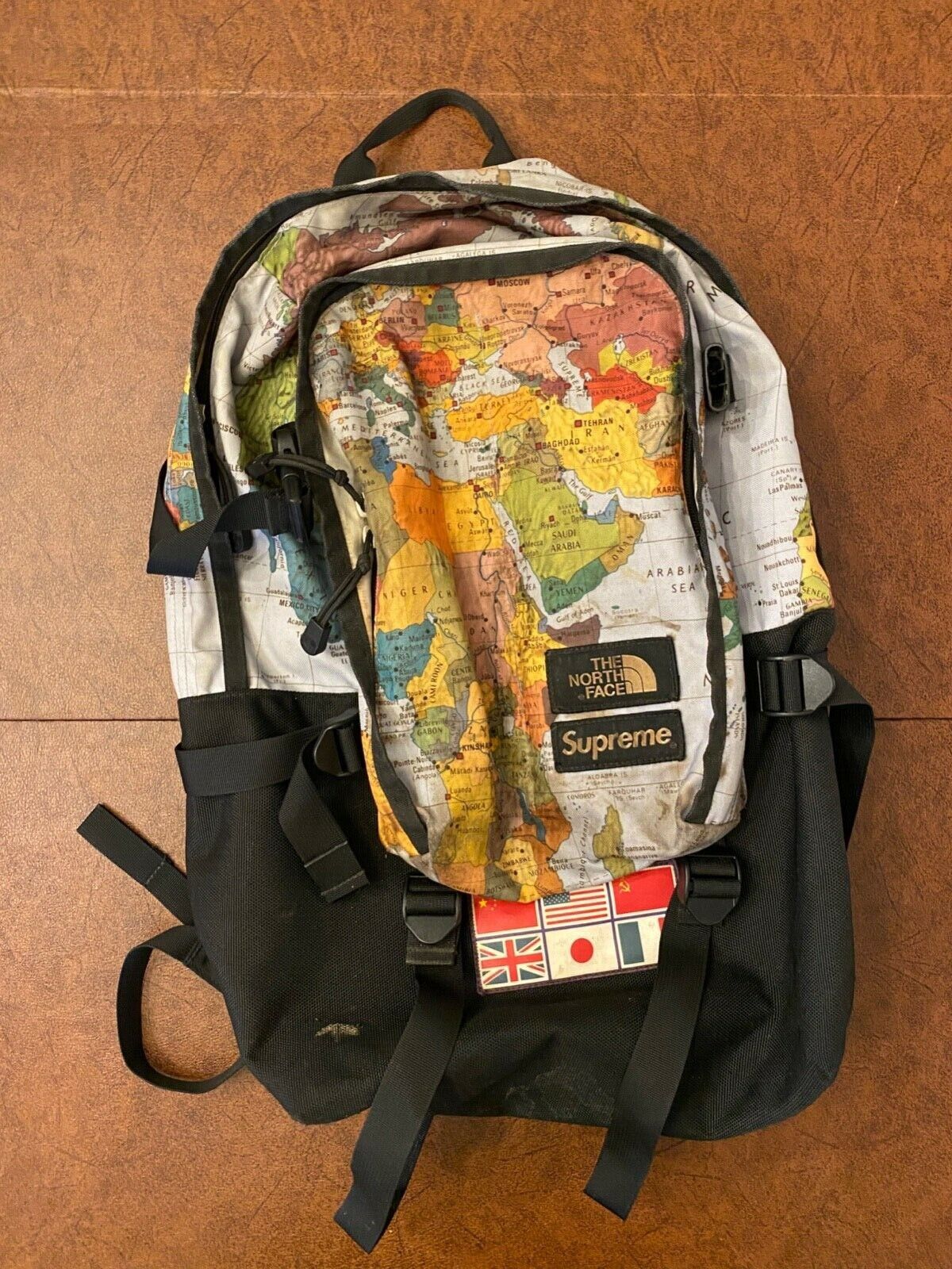 Superioriteit Pelmel trainer Supreme North Face Map Backpack Rucksack | eBay