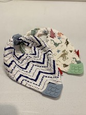 Nuby Nuby 2-Piece Muslin Bandana Bib with Teether, Colors May Vary