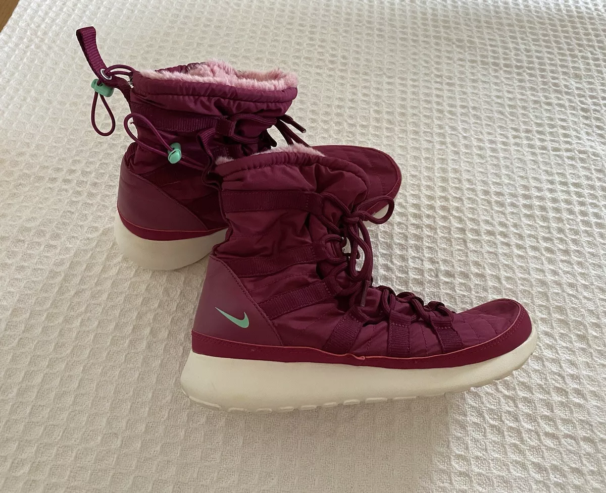 NIKE Roshe Run Sneaker Boots Faux Fur Lining - Red (Dark Pink) 8 | eBay