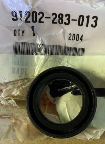 Honda OEM Oil Seal CB450 CB500 CX500 GL500 CX650 GL650 Motorcycle 91202-283-013