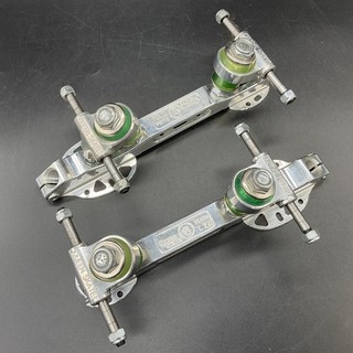 Vintage Queen Skate Roller Skate Trucks Plates Pair Silver CP#8692