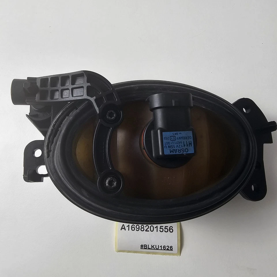 1994-2024 Mercedes-Benz E550 Front Fog Light A1698201556 - Image 2 of 4
