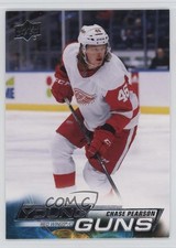 2022-23 Upper Deck Series 1 Young Guns Chase Pearson #244 z6b