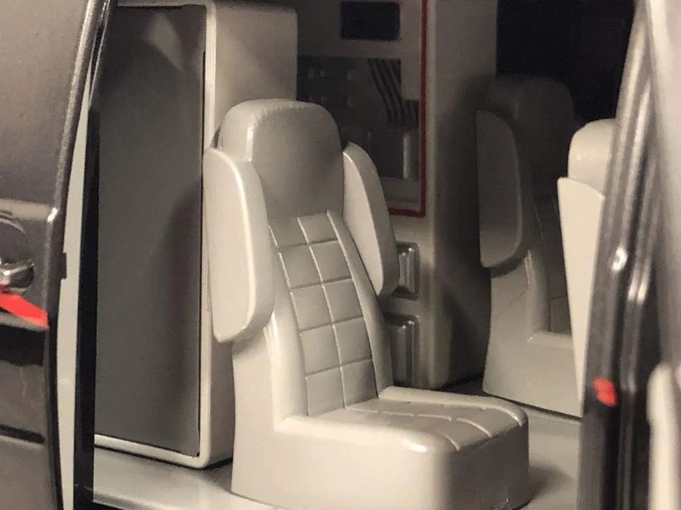 Greenlight Collectibles - 1:18 The A-Team (1983-87 TV Series) - 1983 GMC Vandura - Image 2 of 4