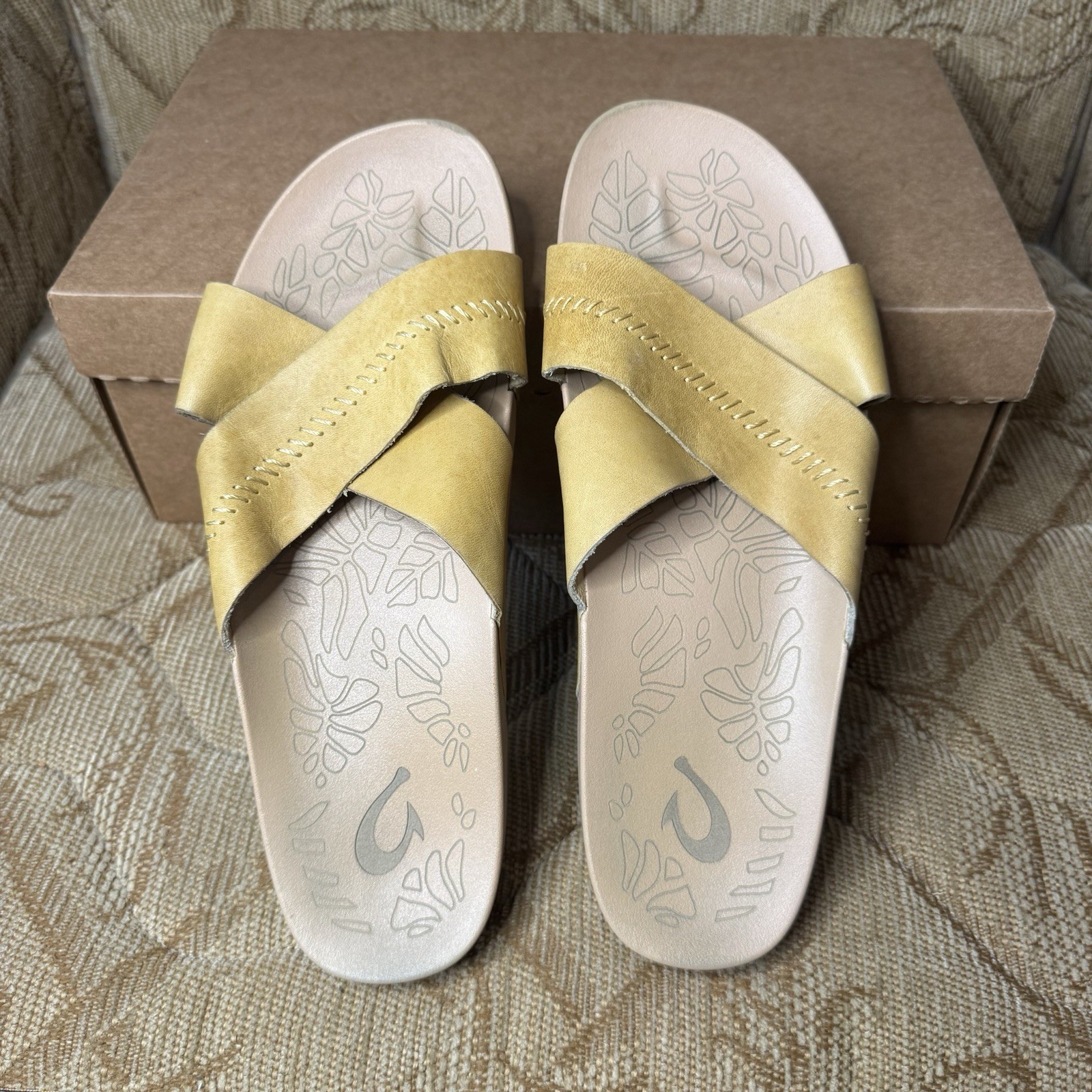 OluKai Womens Kipea Olu Golden Harvest Leather Slide Sandals Size 10