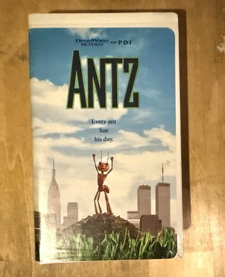 Antz 1999 VHS Dreamworks, Woody Allen Sylvester Stallone Clamshell Case Tested