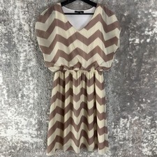 Espresso Size M Chevron Zig Zag V-Neck Elastic Waist Mini Dress Tan Short Sleeve
