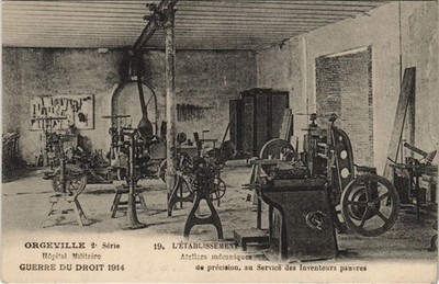 Old postcard L'establissement-Precision Mechanical Workshops in Service (43313)