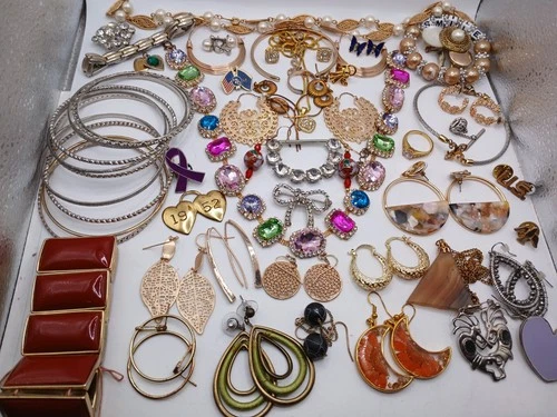 Vintage Gold And Silver Toned Costume Jewelry Necklaces, Rings, Earrings Lot #2