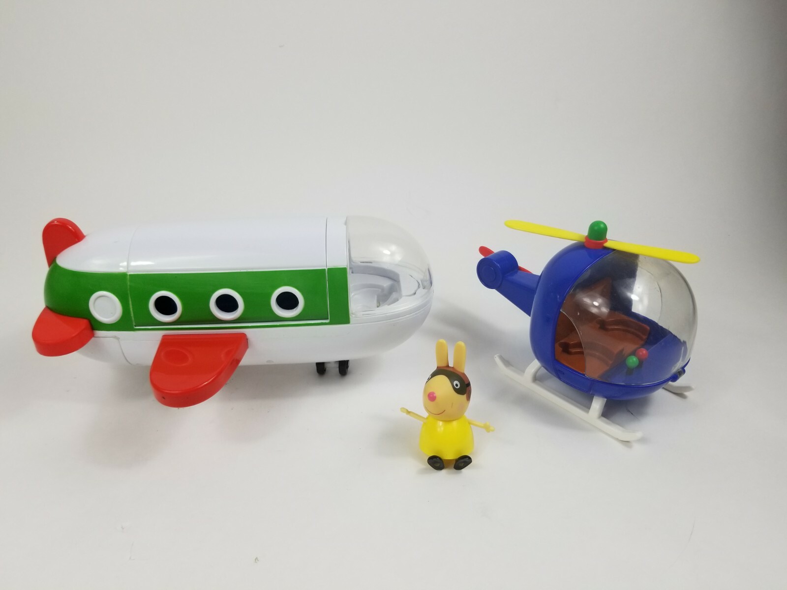 peppa pig holiday airplane