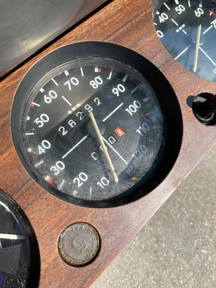 Cuadro de instrumentos velocímetro BMW 2002tii Tii E10 Foto 4 de 4