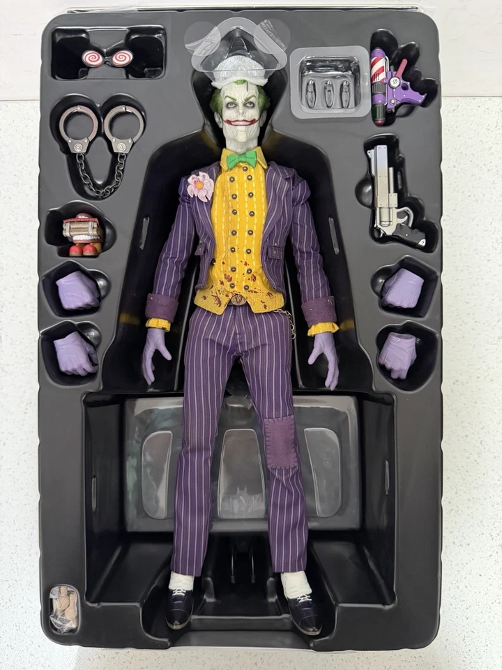 Figura de acción Hot Toys en muy buen estado 27 Batman Arkham Knight Joker 12 pulgadas 1/6 USADA Foto 2 de 4